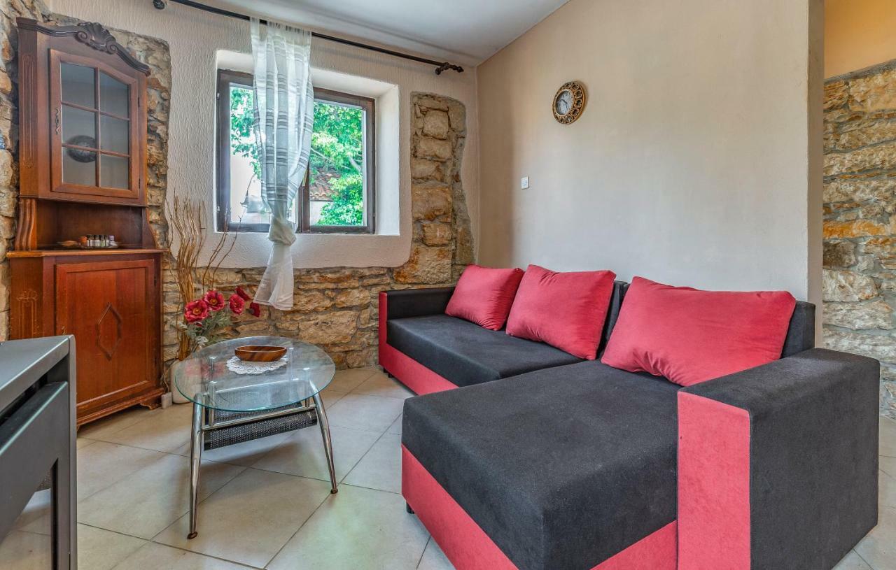 Holiday home Stone House Histria