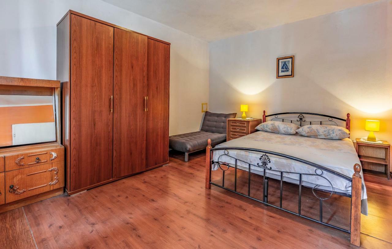 Stone House Histria Holiday home *